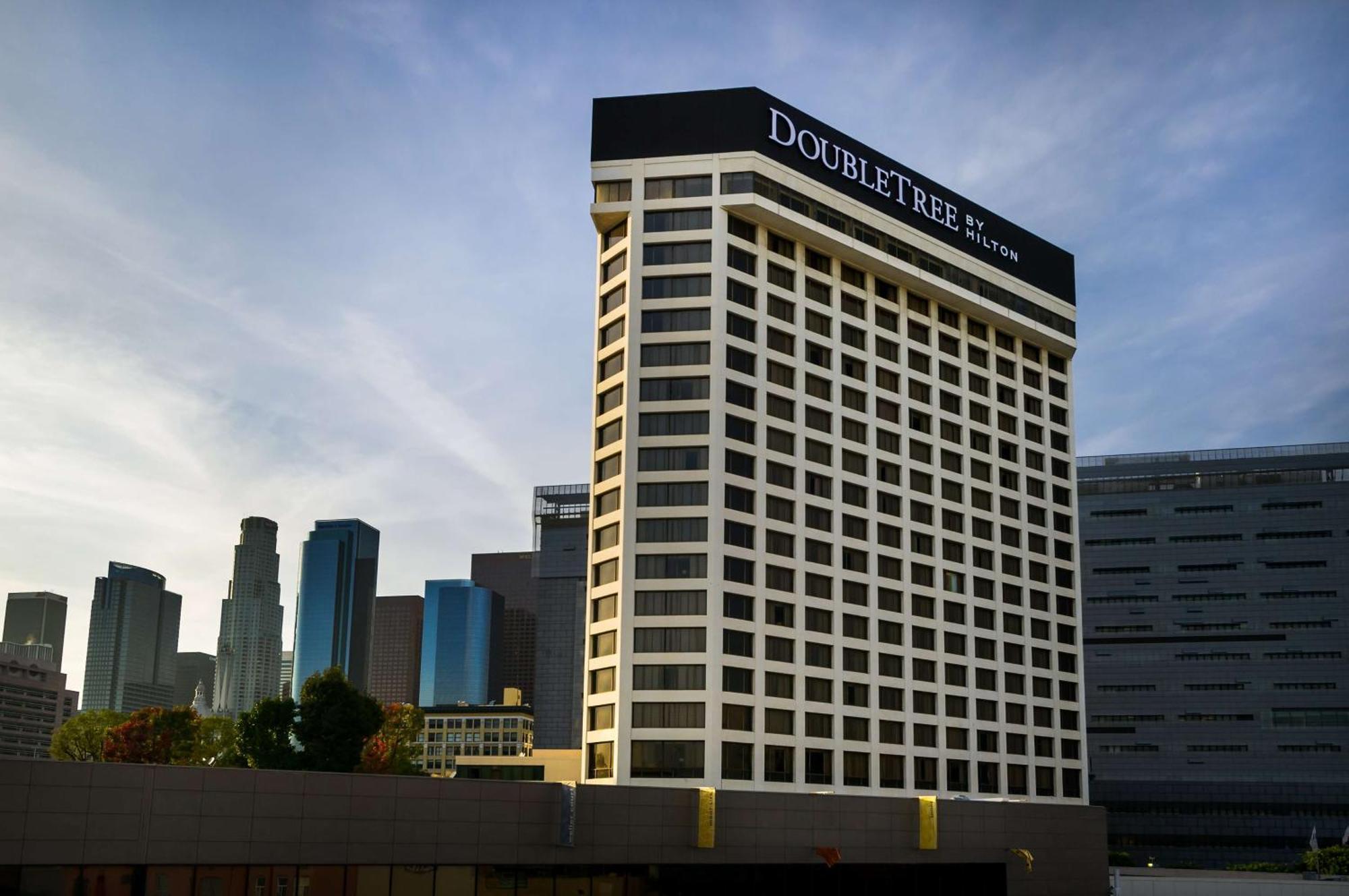 Doubletree By Hilton Los Angeles Downtown Экстерьер фото